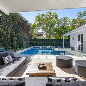 Family & Pet-friendly Luxury Near Hastings St Holiday home